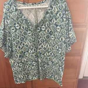 Any Body  Green & Blue Floral Women's Top
